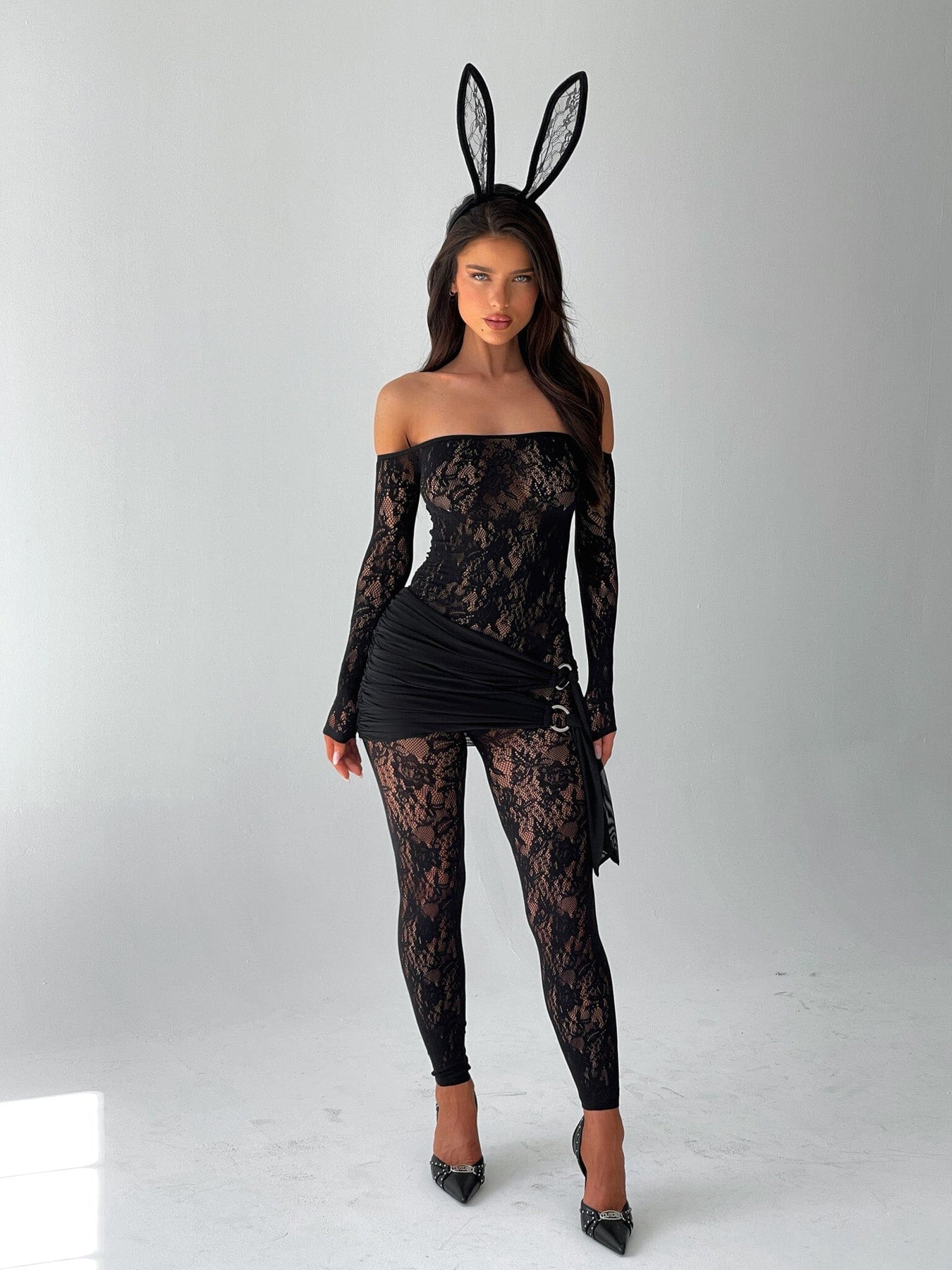 BRITTANYJUMPSUITBLACK_BRITTANYMINISKIRTBLACK3_1350x1800-2