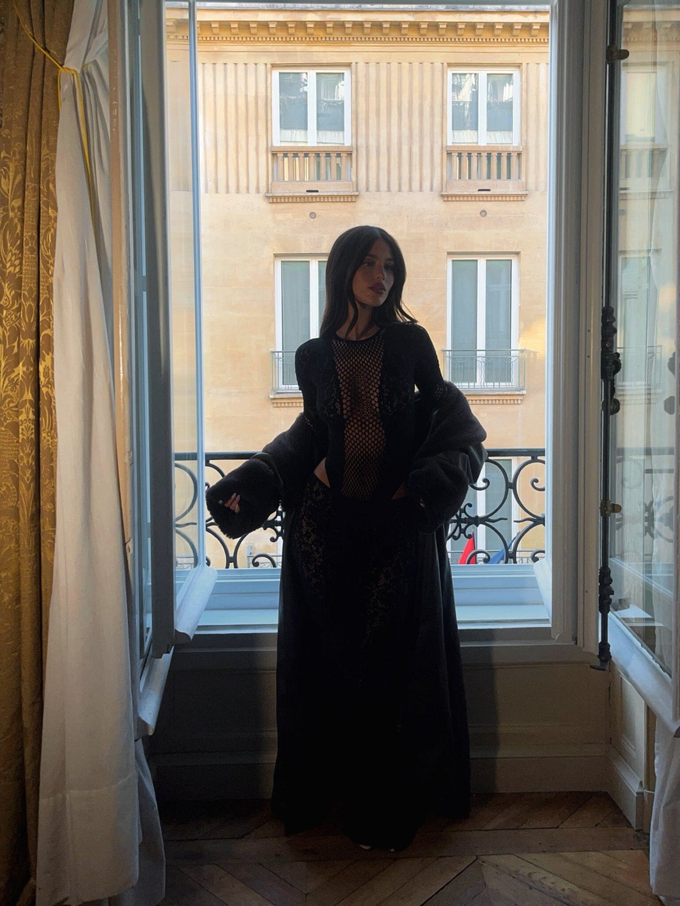 KERENSATOP_MAXISKIRTBLACK21_f7d7013e-4843-41d4-b047-0ace5578a009_1350x1800-10