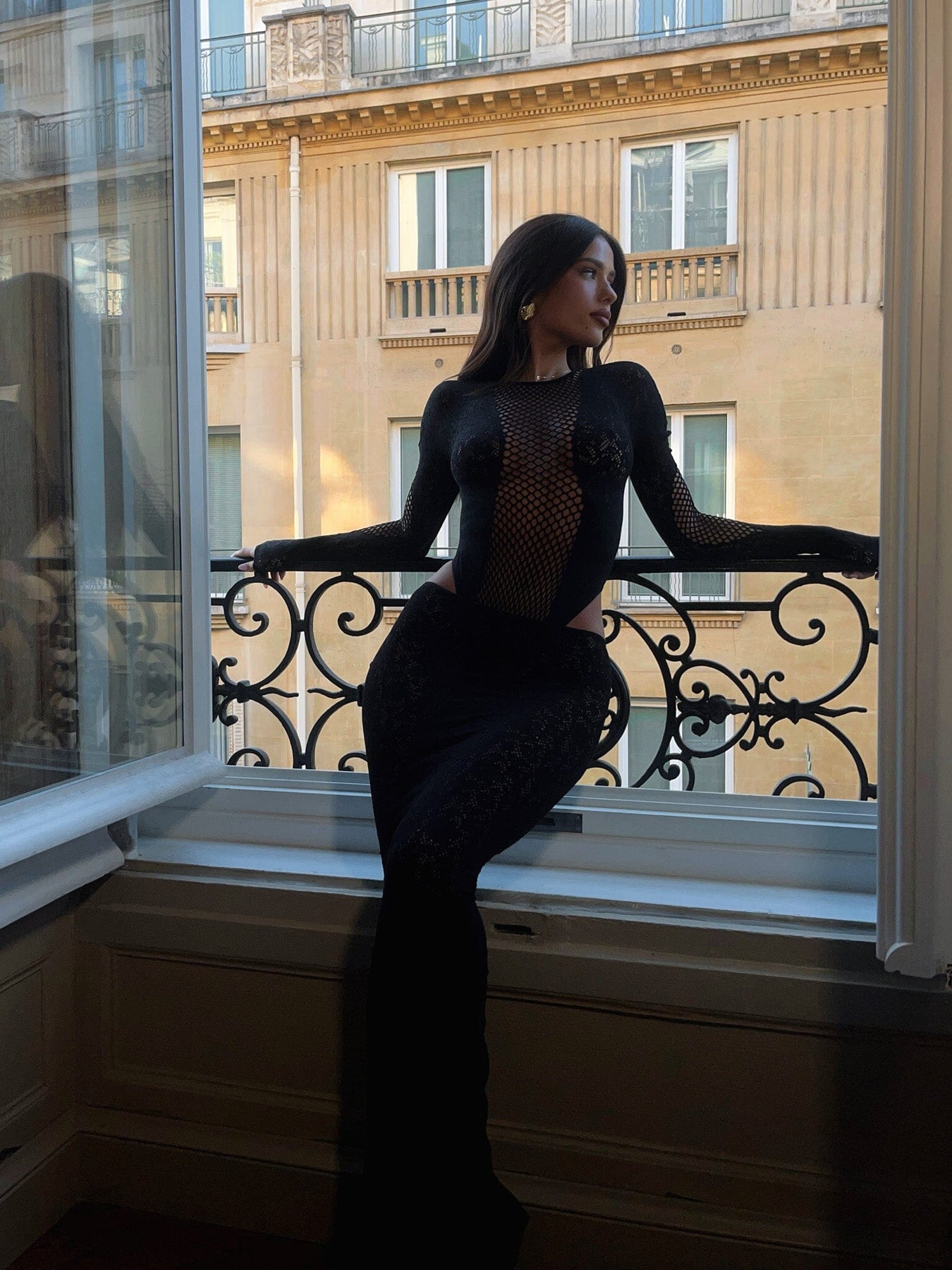 KERENSATOP_MAXISKIRTBLACK23_ad6a420f-b62a-4b16-b569-8c596e6d971e_1350x1800-10