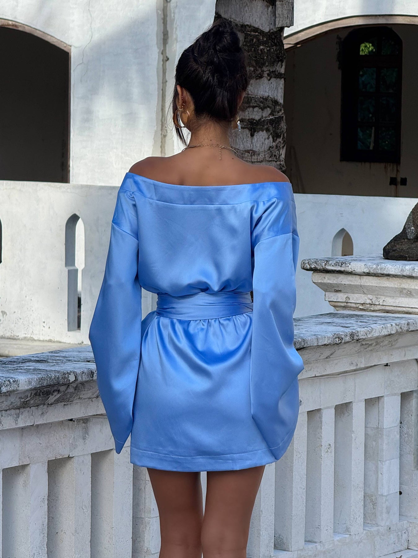 LISA-MINI-DRESS-BLUE8_1350x1800-5