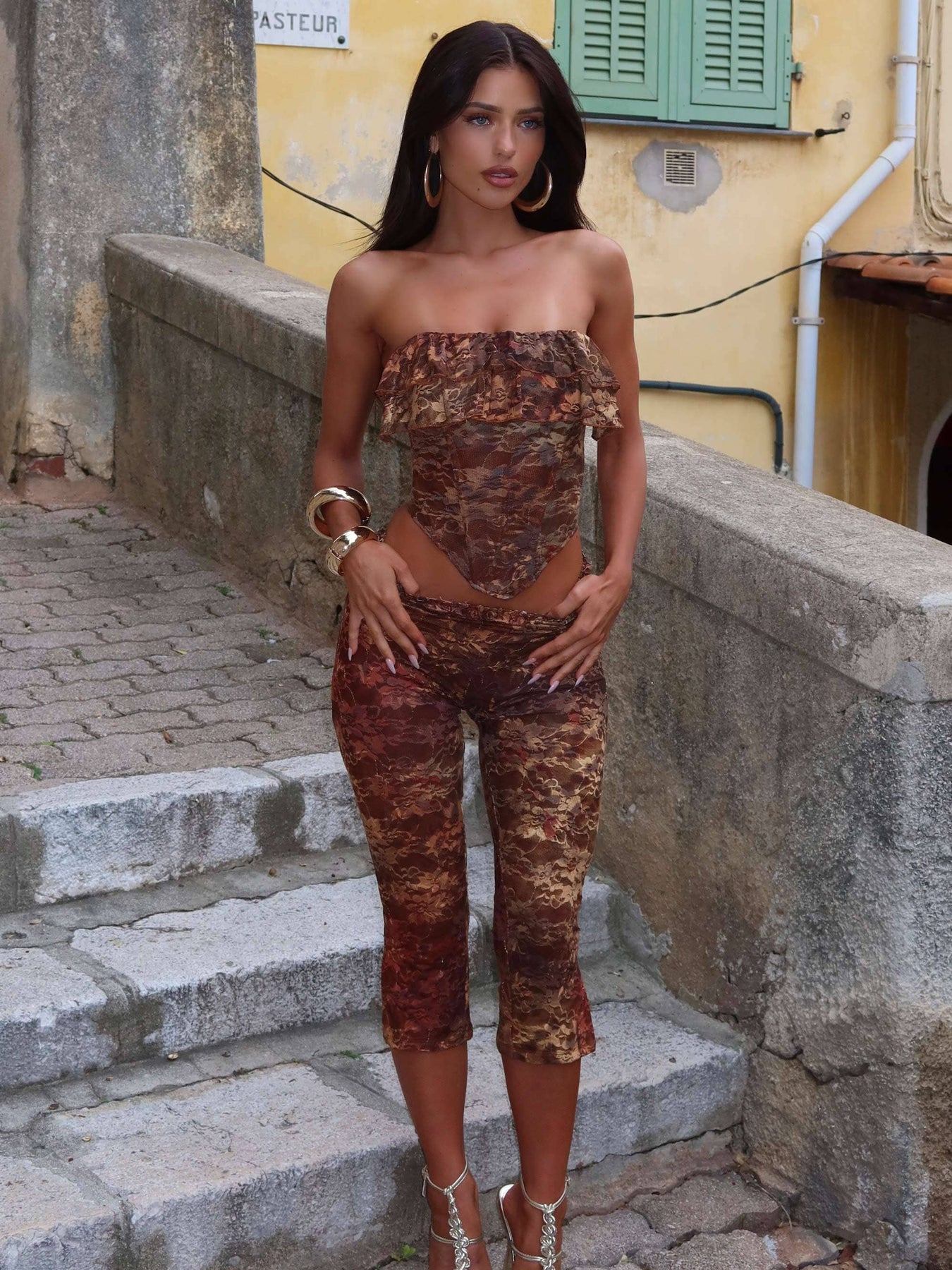 LOLA-TOP-_-LOLA-PANT-ALIA5_1350x1800-9