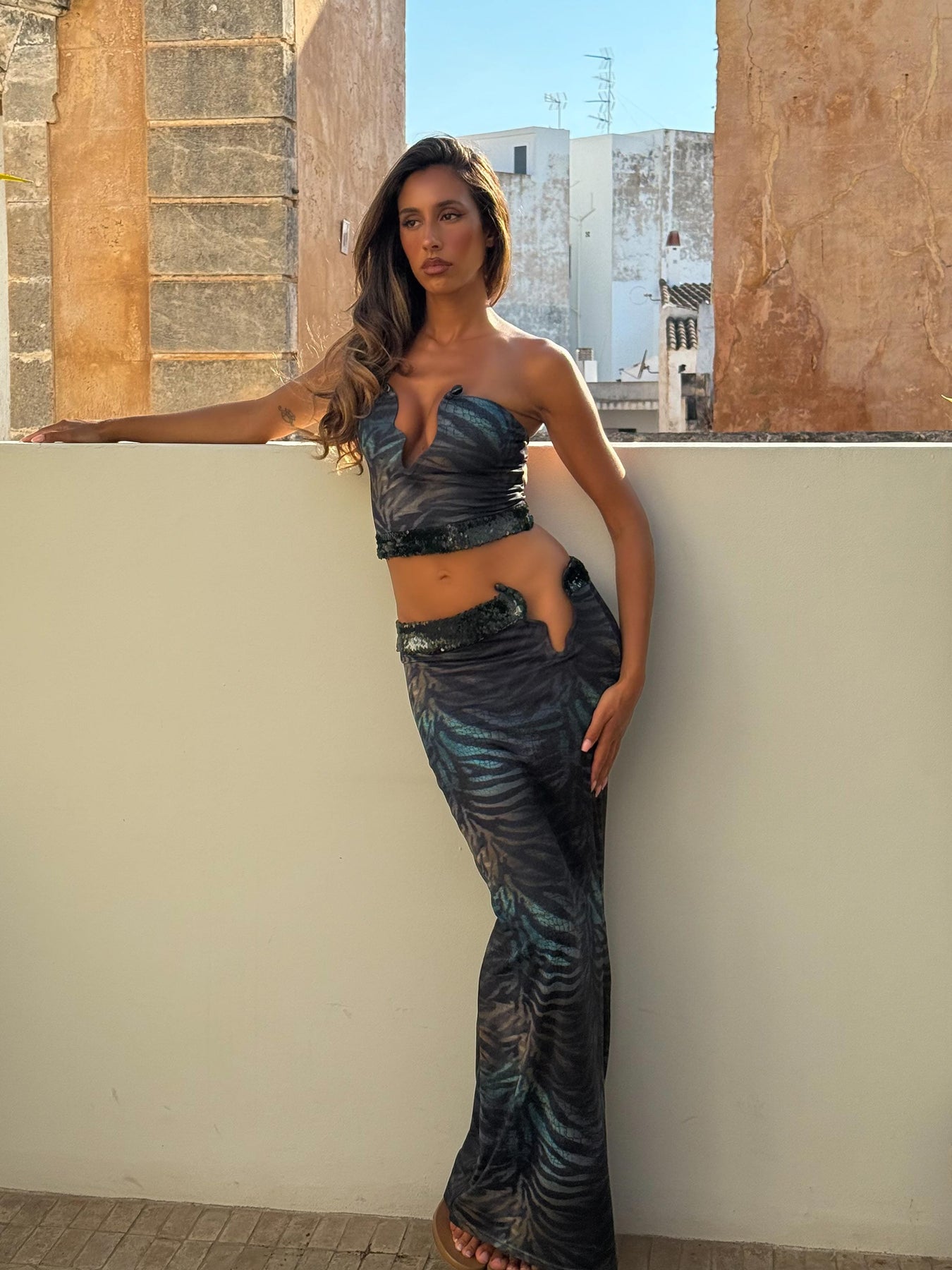 MILLIEA-TOP-_-MAXI-SKIRT-MIELE4_6ae55819-7db3-4164-b066-8d2883422c14_1350x1800-8