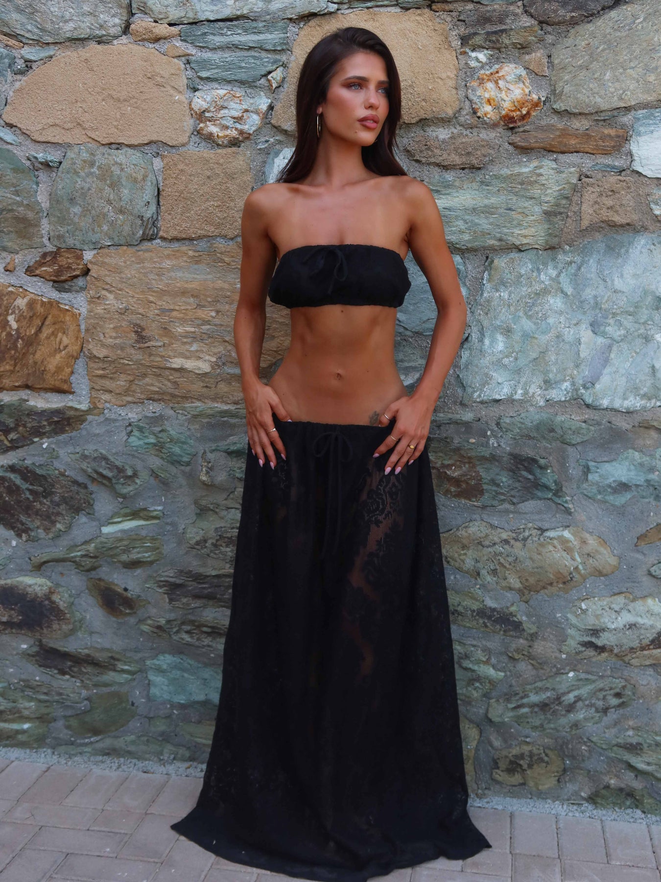 SOREN-TOP-AND-SOREN-MAXI-SKIRT-BLACK5_1350x1800-2