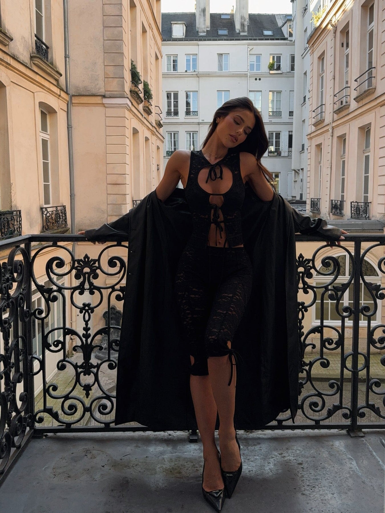 TAYLAHTOP_CAPRIPANTBLACK4_3e7ade65-3706-4479-b0be-6c403be24d1e_1350x1800-4